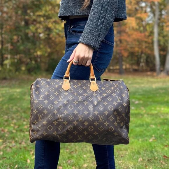 Louis Vuitton Handbags - Auth Louis Vuitton Monogram Speedy 40